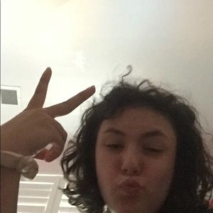 Meet your Posher, Rebecca